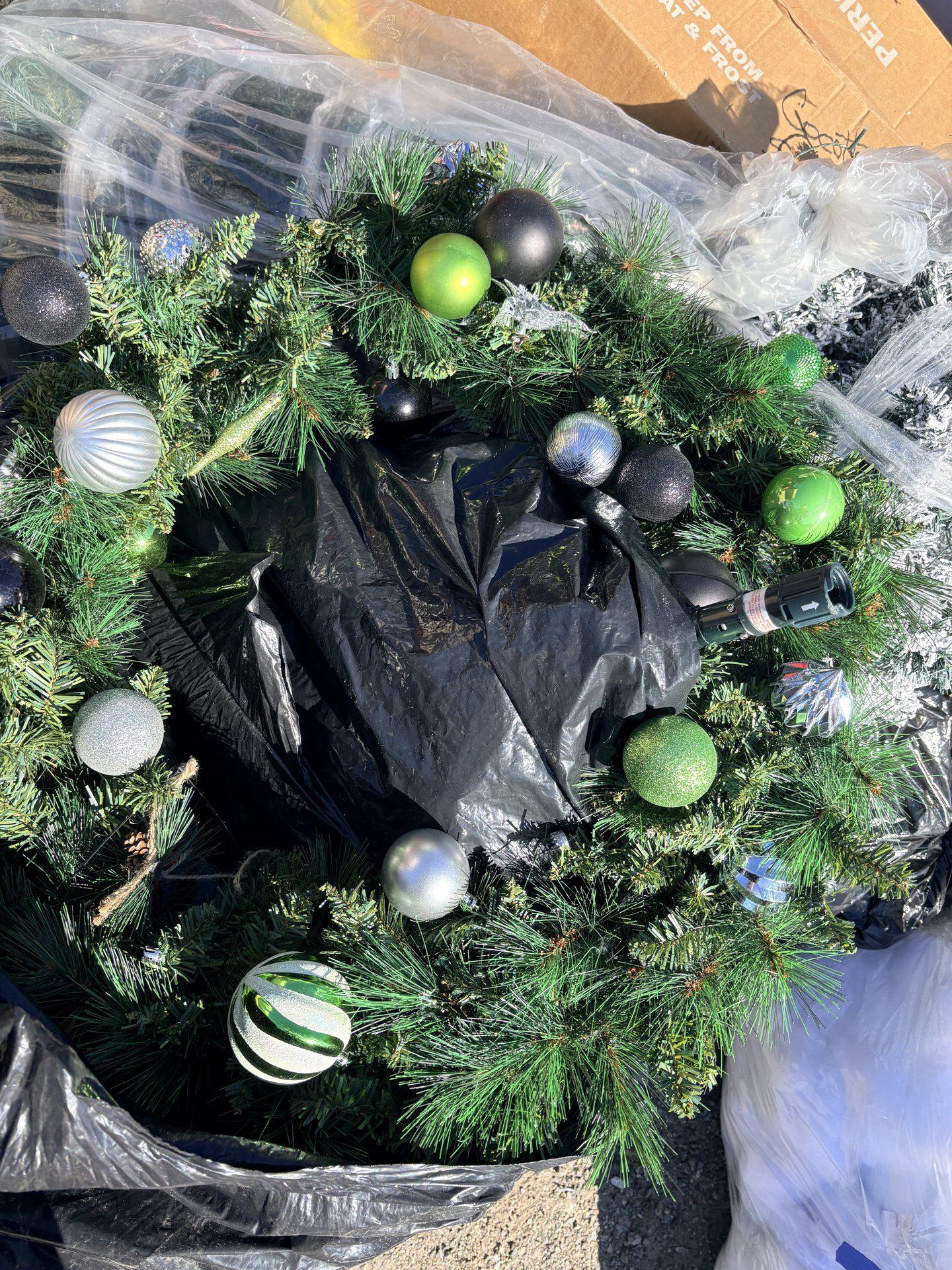 Couronne de Noël moyenne / Medium Christmas Wreath