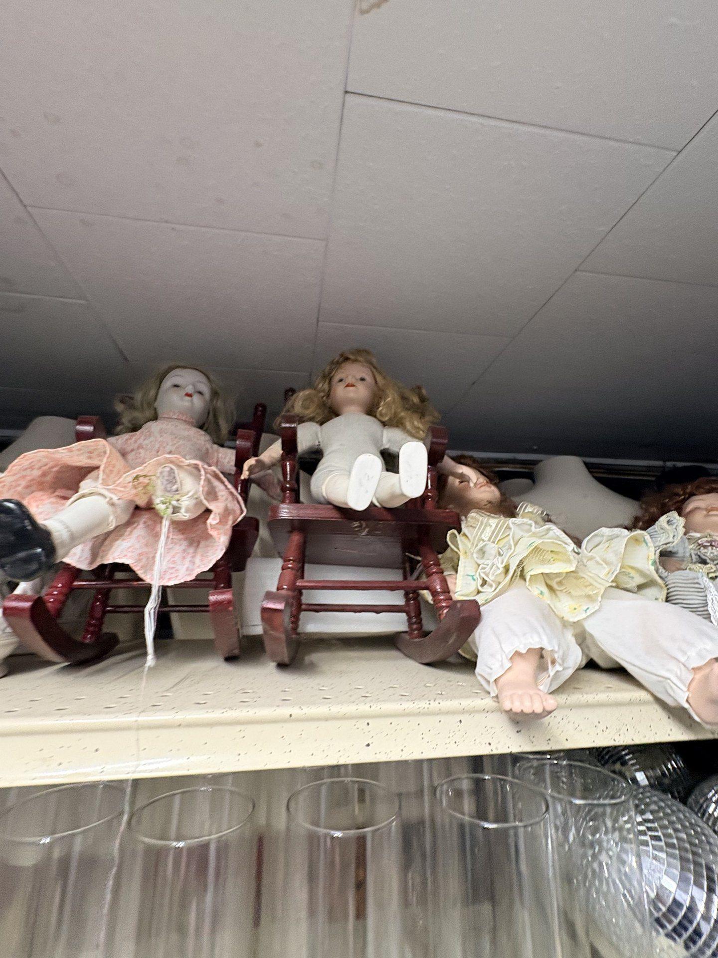 Poupée décorative thème horreur / Horror-Themed Decorative Doll